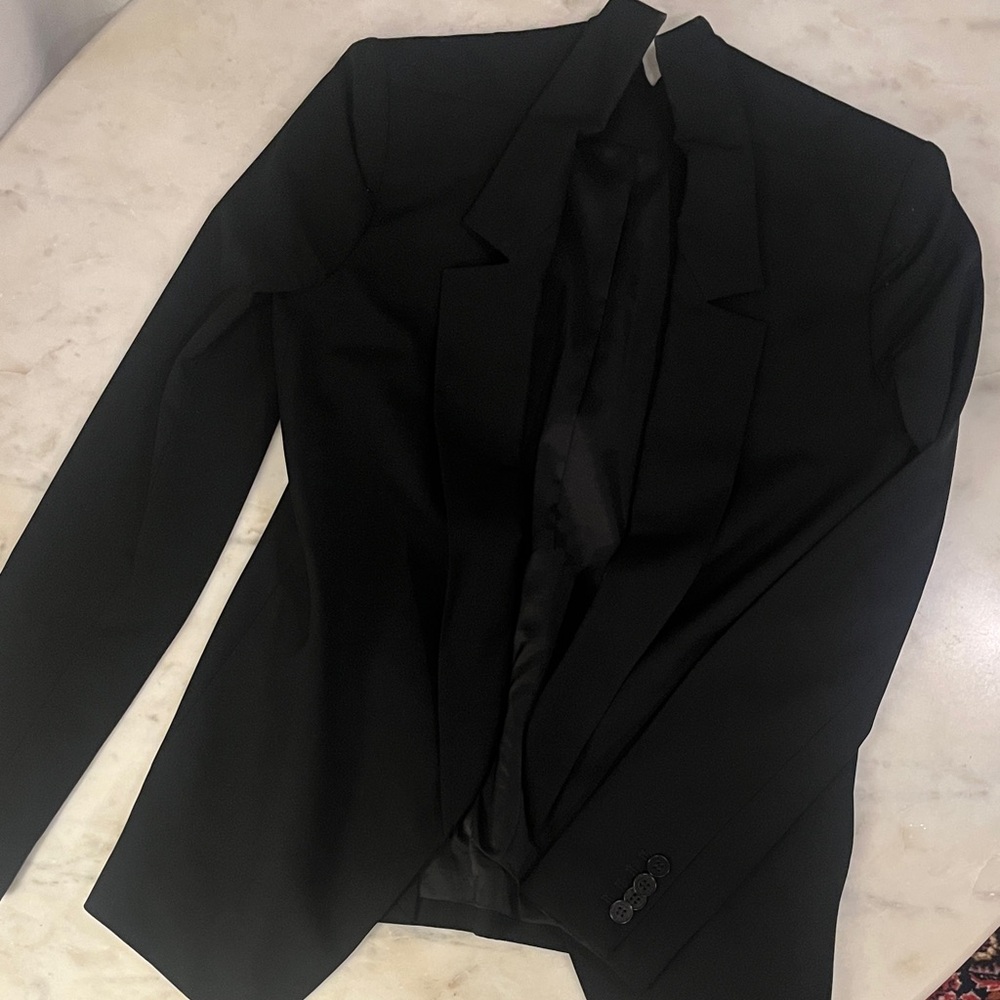 Classic Black Women’s Blazer